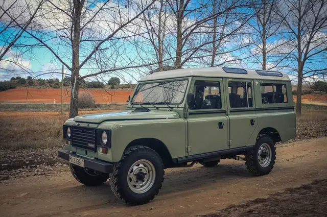 1983 land rover santana 109 (defender 110) new rebuilt v8 vin vselbcmg8az100018