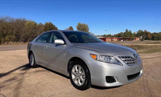 2011 toyota camry le