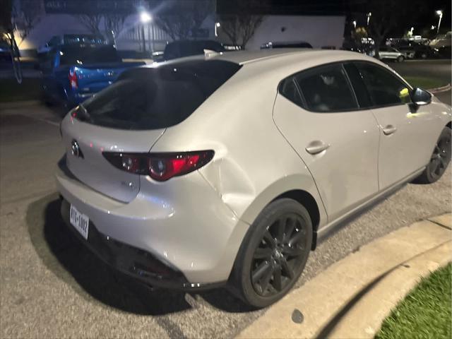 2022 mazda mazda3 fwd w/premium package