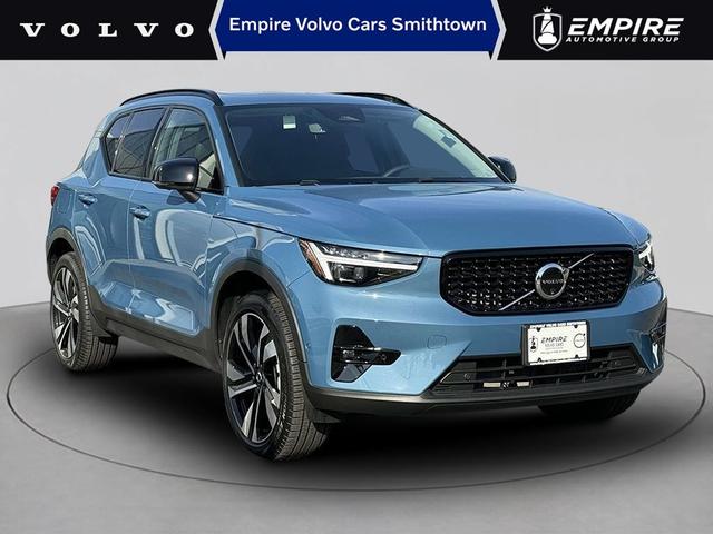 2024 volvo xc40 b5 ultimate dark