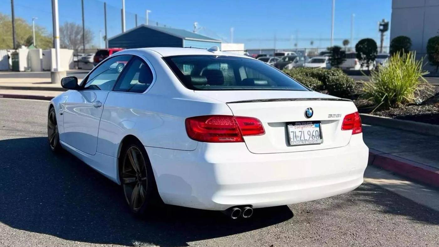 2011 bmw 3 series 328i