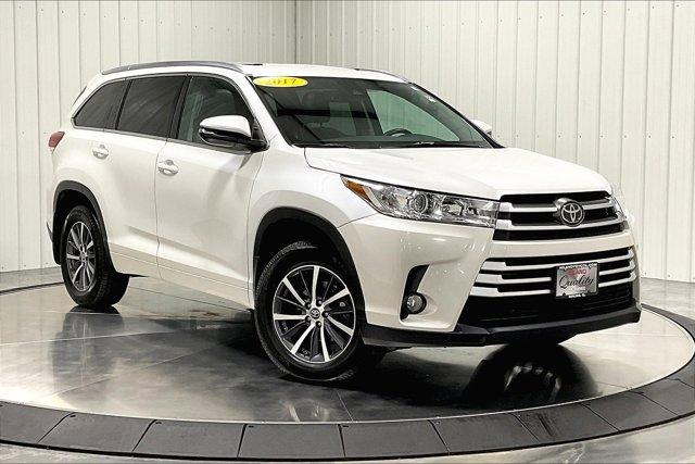 2017 toyota highlander xle