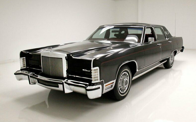 18,117 original miles/original paint & chrome/400ci 4 bbl/automatic trans