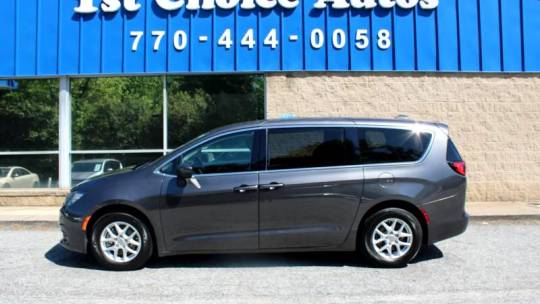 2020 Chrysler Voyager