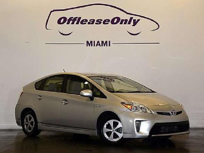 2012 toyota prius hybrid hatchback in miami, fl