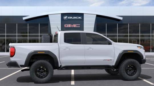2024 GMC Canyon