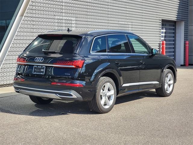 2024 audi q7 55 premium