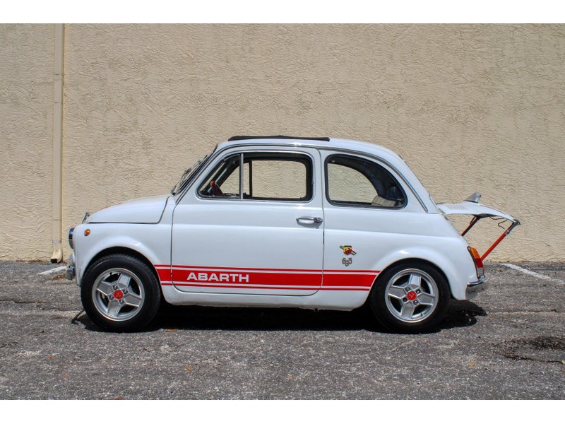 fiat 500 abarth saloon