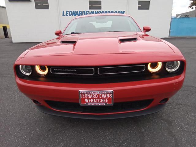 2019 dodge challenger sxt