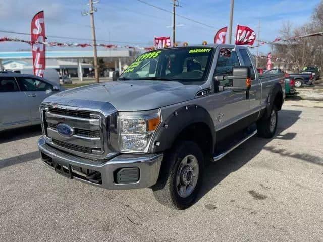 2013 ford f350 super duty super cab xlt pickup 4d 8 ft in gary, indiana