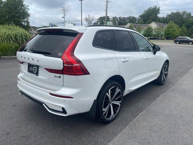 2022 volvo xc60 b6 r-design