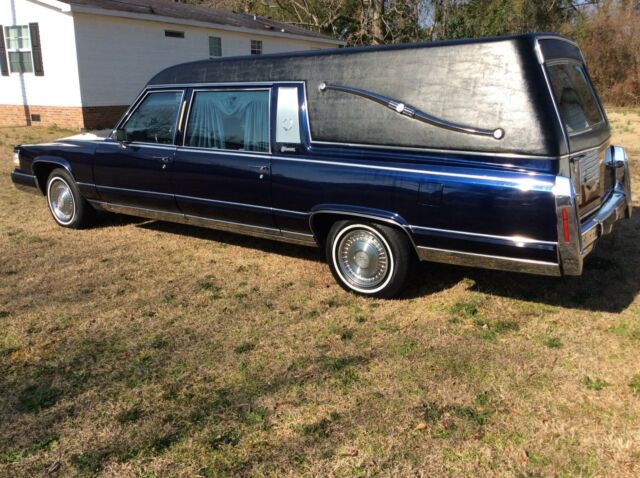 1991 5:7 lo5/llo v8 brougham hearse altered byâ€œsuperior coachesâ€