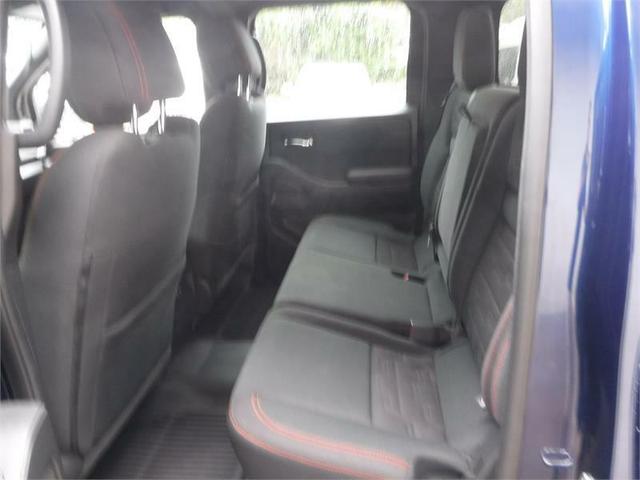 2022 nissan frontier pro-4x