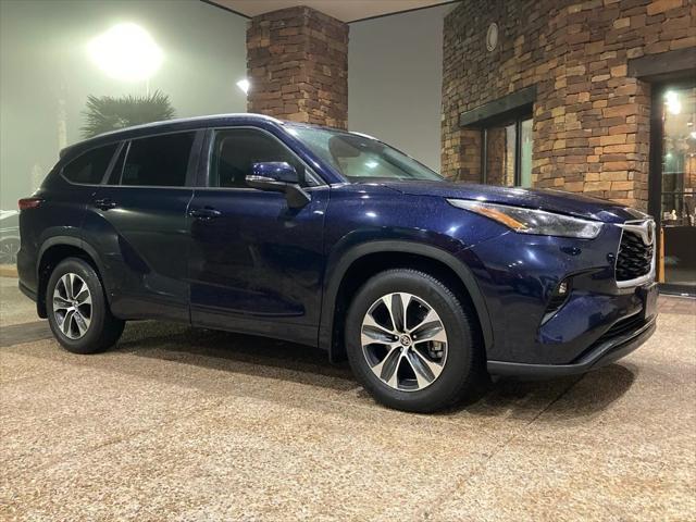 2023 toyota highlander xle