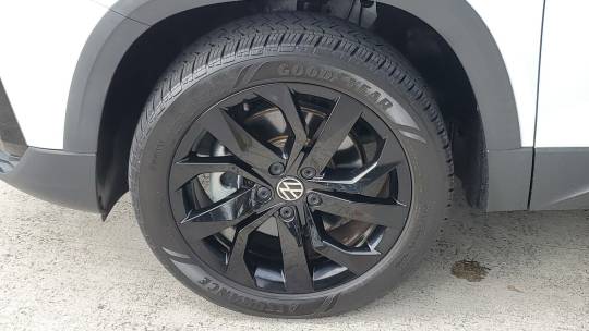 2022 Volkswagen Taos