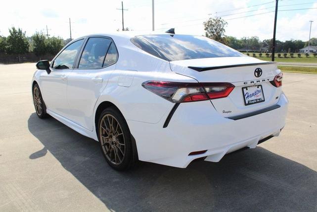 2024 toyota camry se nightshade