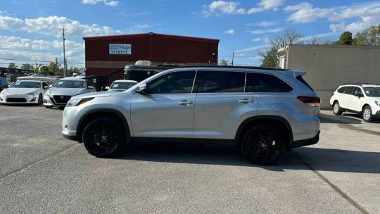 2019 Toyota Highlander se awd