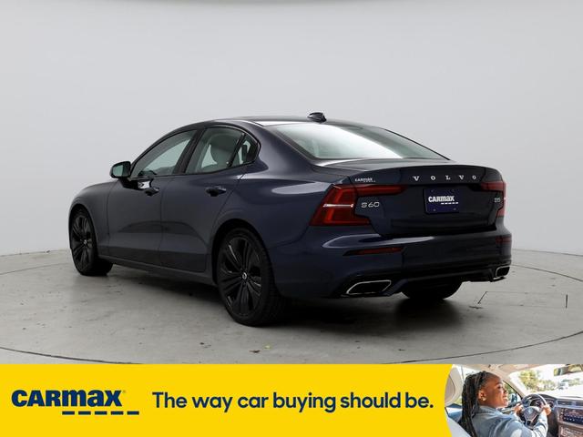 2022 volvo s60 b5 momentum