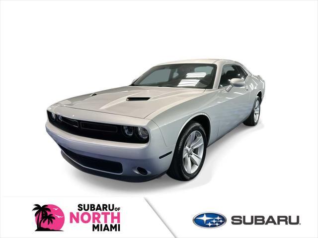 2023 dodge challenger sxt