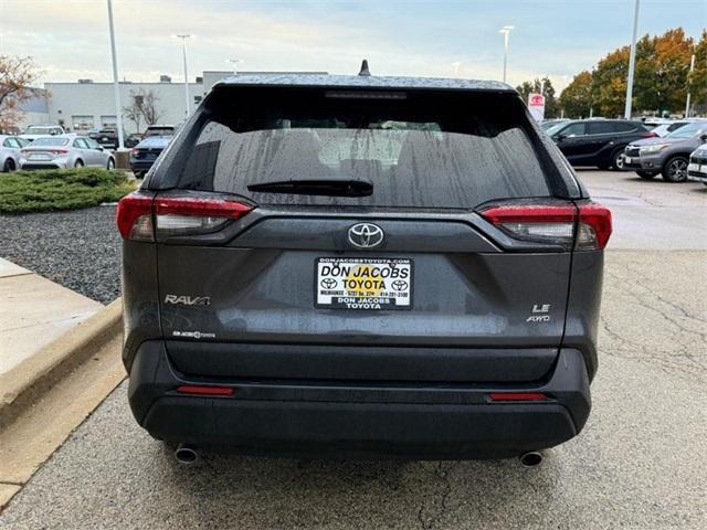 2023 toyota rav4 le