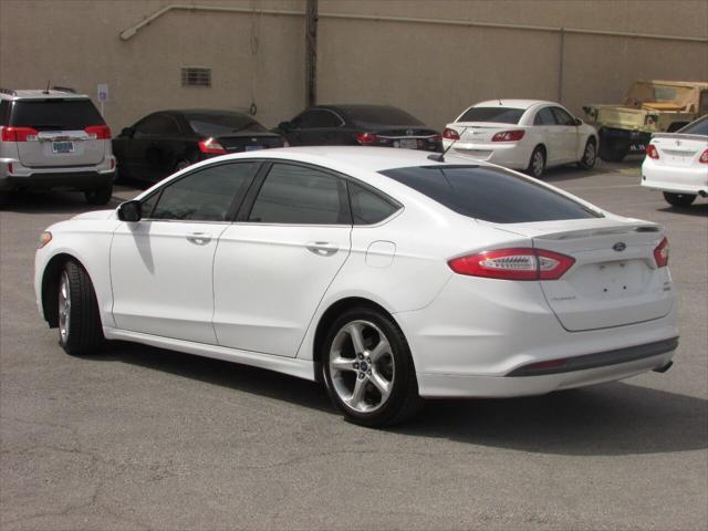 2014 ford fusion se