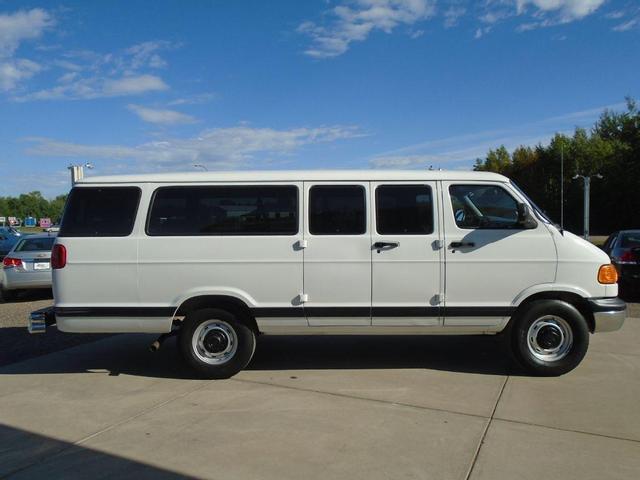 1999 dodge ram van in milaca, minnesota
