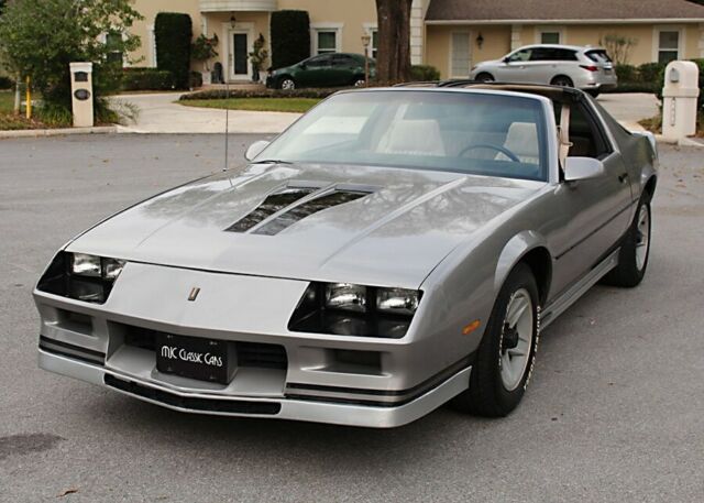 one lifetime florida owner - 1983 chevrolet camaro z28 ttop coupe - 48k mi