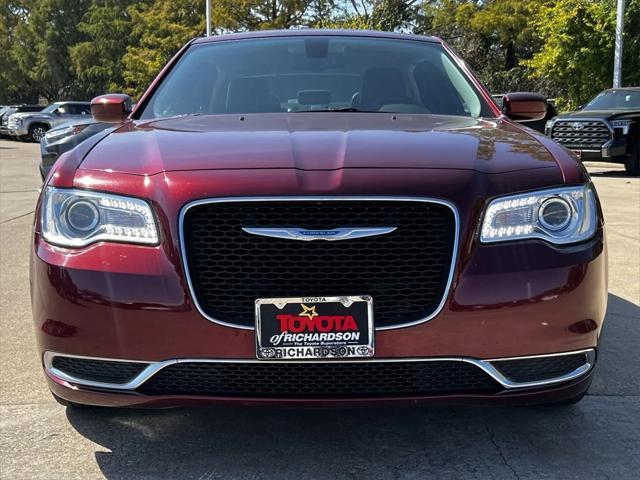 2017 chrysler 300 limited