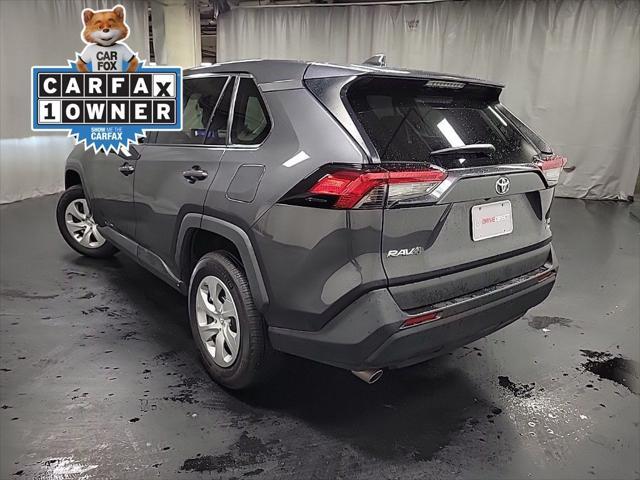 2023 toyota rav4 le