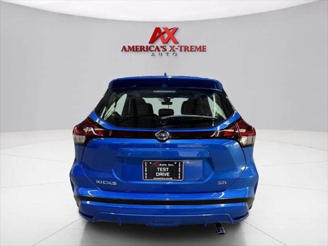 2021 nissan kicks sr
