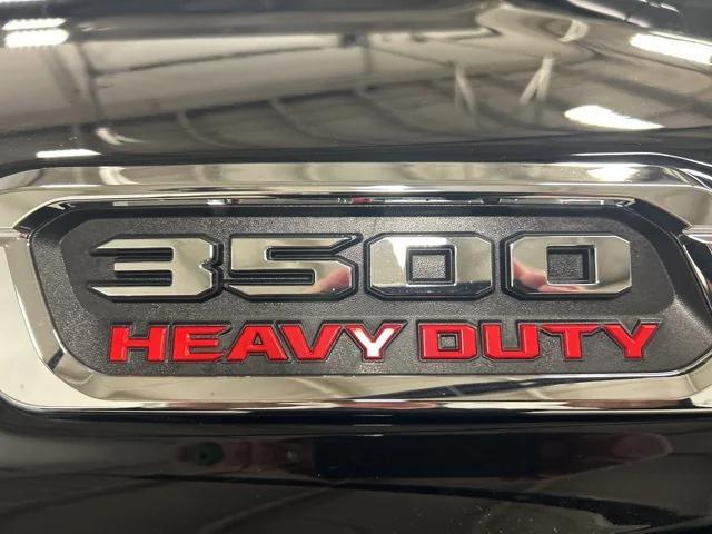 2024 ram 3500 tradesman crew cab 4x4 8 box