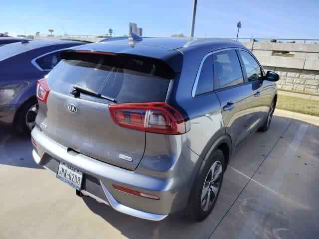 2017 kia niro lx