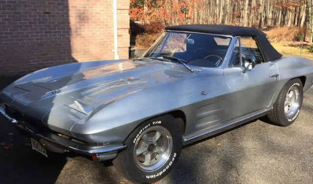 1964 corvette 327 (300hp) convertible- silver black