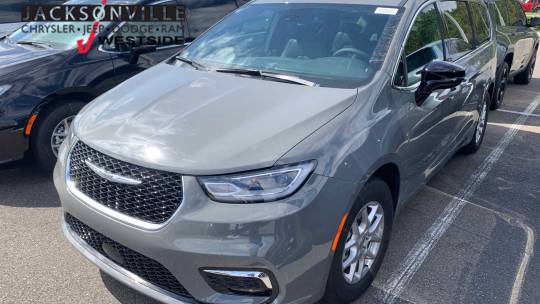 2025 Chrysler Pacifica