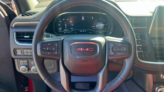 2024 GMC Yukon