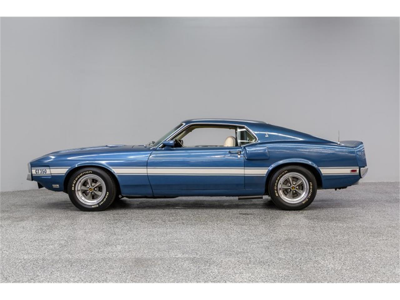 1969 ford mustang