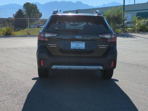 2022 subaru outback in milwaukee, wisconsin