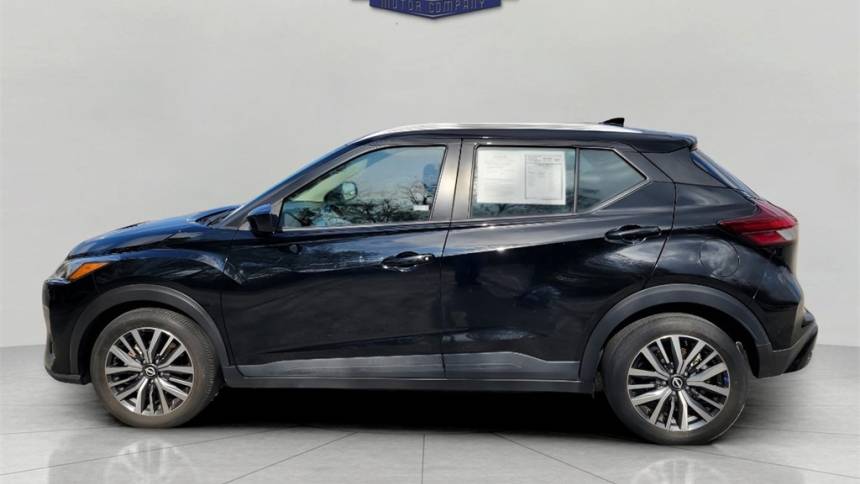 2022 nissan kicks sv