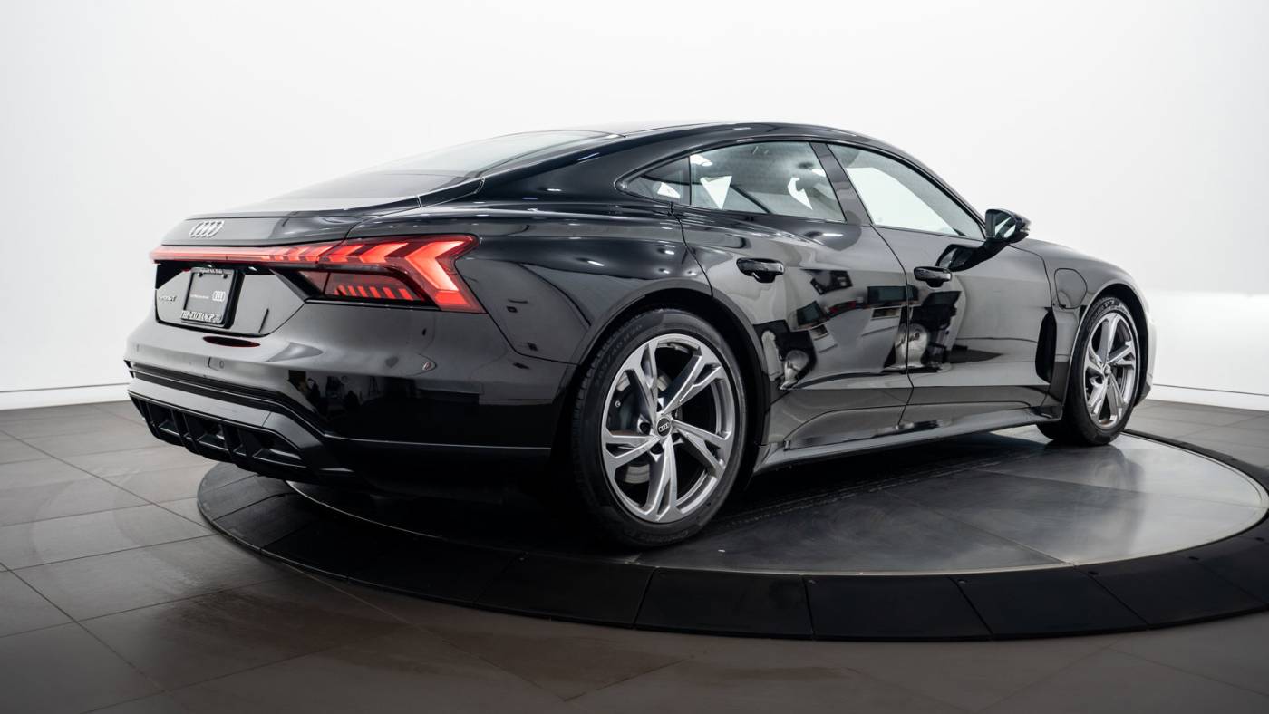 2023 audi e-tron gt premium plus