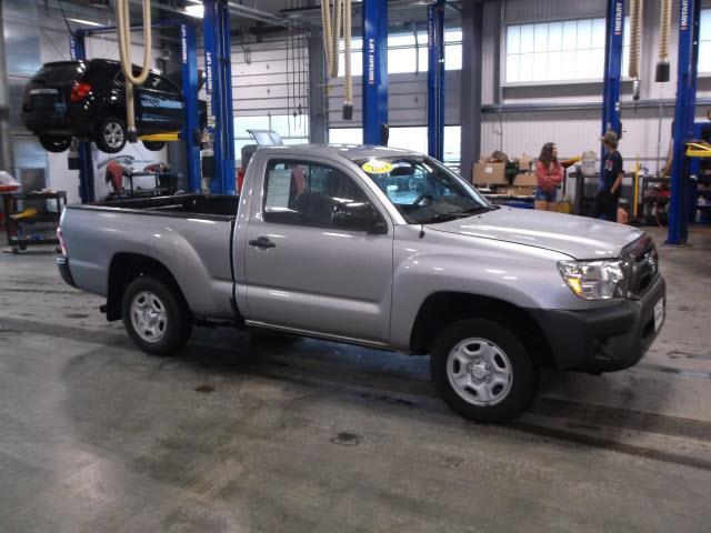 2014 toyota tacoma base 4x2 base 2dr regular cab 6.1 ft sb 5m for sale in hyde park, vermont