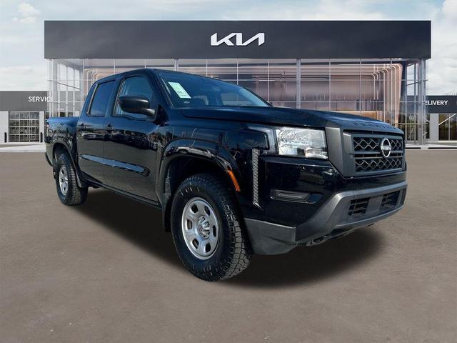 2022 nissan frontier s
