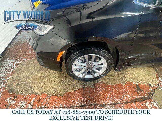 2021 chrysler pacifica touring in bronx, new york