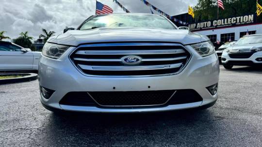 2015 Ford Taurus