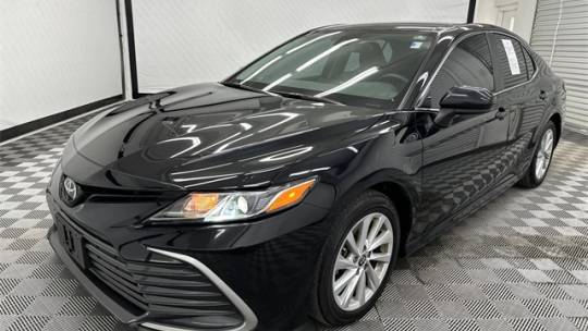 2023 toyota camry le