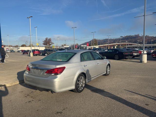 2011 toyota avalon limited