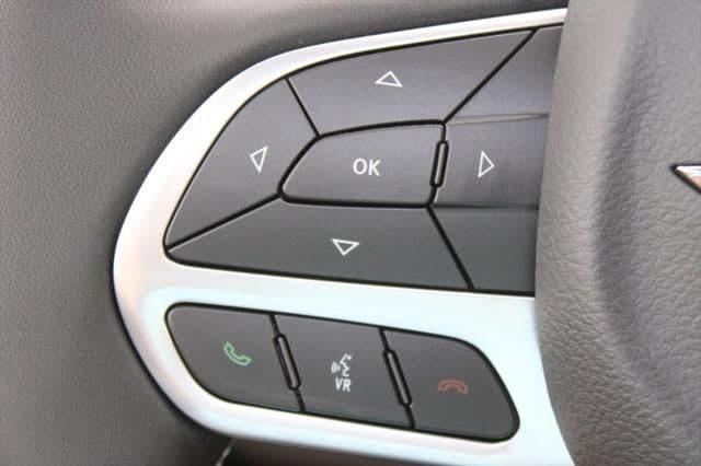2023 chrysler pacifica touring l awd in springfield, illinois