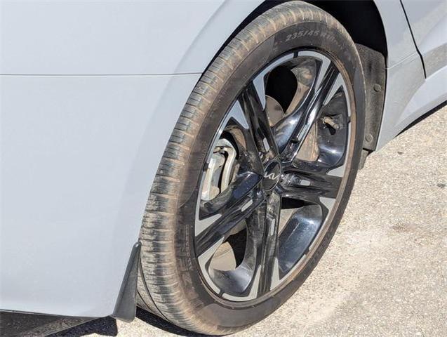 2024 kia k5 gt-line