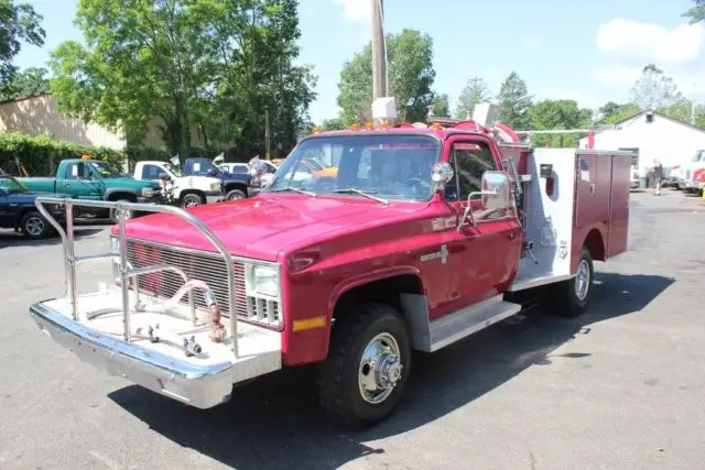 4x4 pierce mini pumper brush truck 4x4 14,000 orig miles just taken out of serv