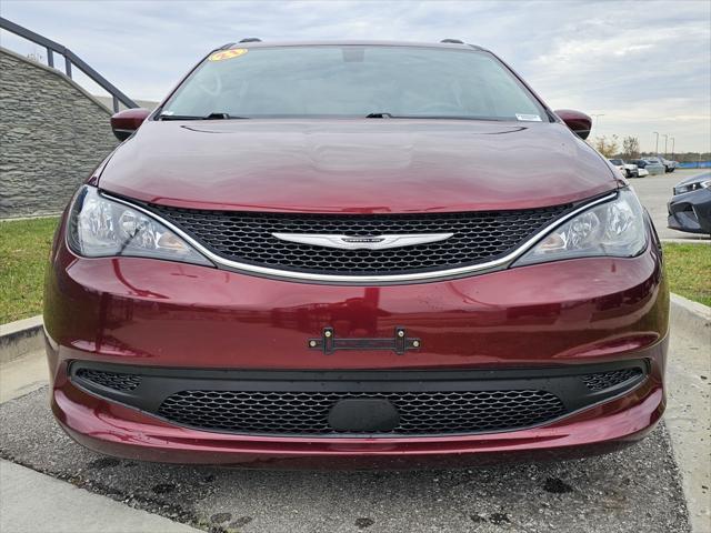 2021 chrysler voyager lxi