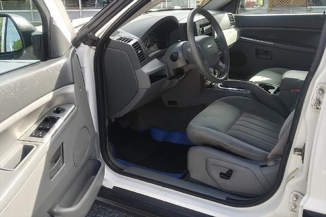 2006 jeep grand cherokee laredo